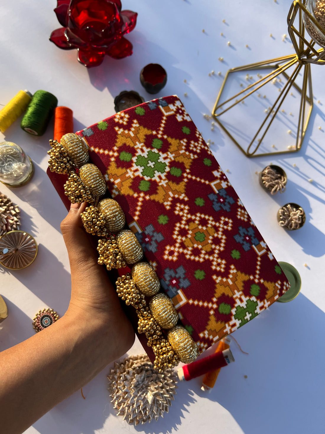 Manik Laal Navratna Patola Clutch