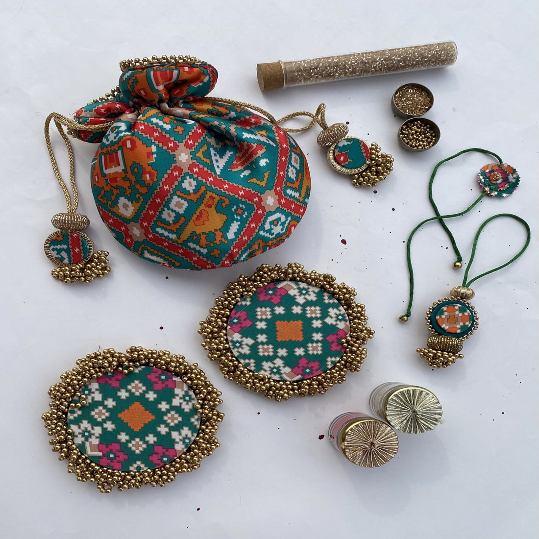 Go-Green Rakhi Ensemble