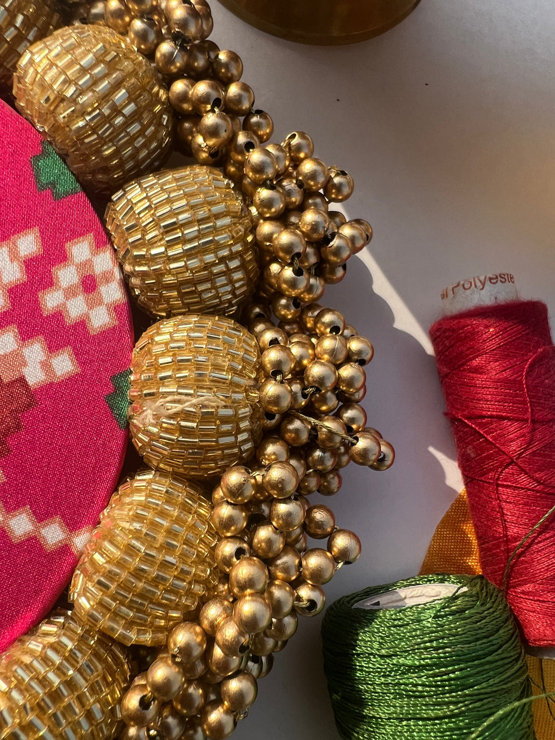 Diva Diya Platter : Pink Navratna Patola + Vermillion Congruous Divine Pichwai