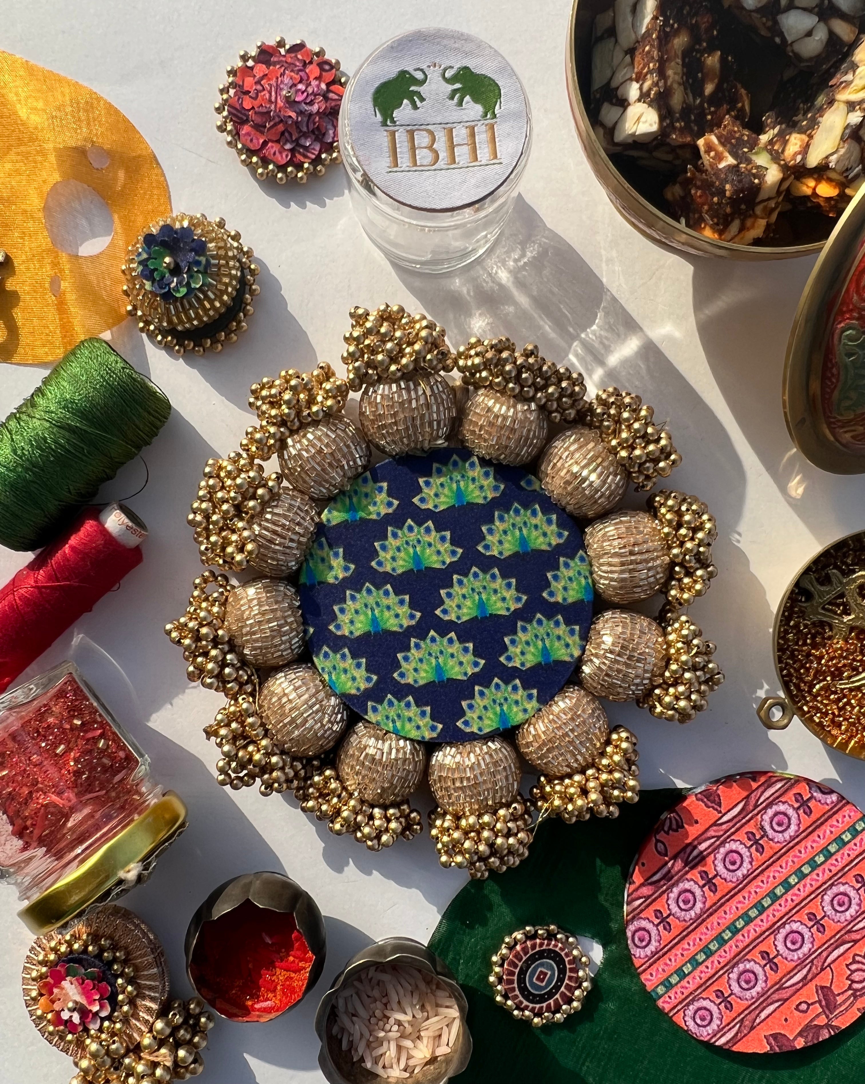 Spherical Mini Pallet: Flare Mor Bani Thangat Kare + Pastel Pistachio Inflorescence Divine Pichwai
