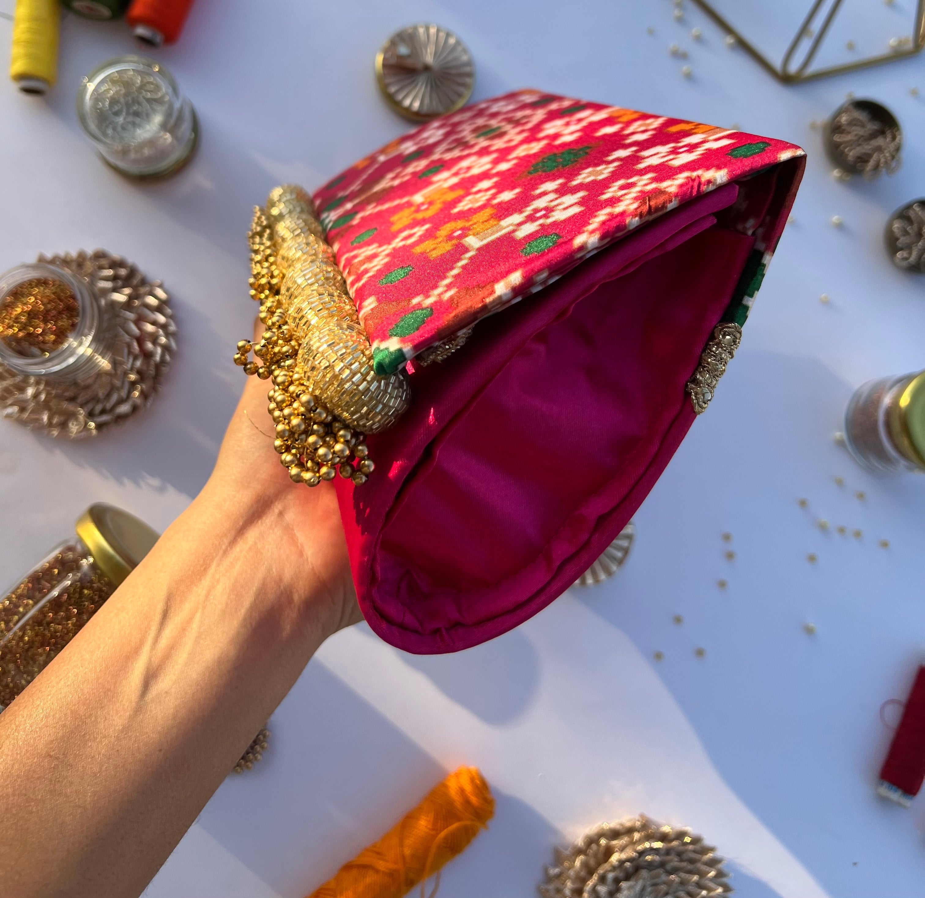 Gulaabi Rani Clutch