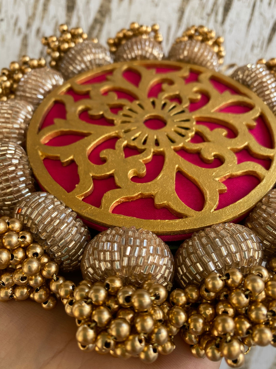 Manjari CHAAND SE SUNDAR Pallet: Solid Maroon + Pink Colloquial Divine Pichwai