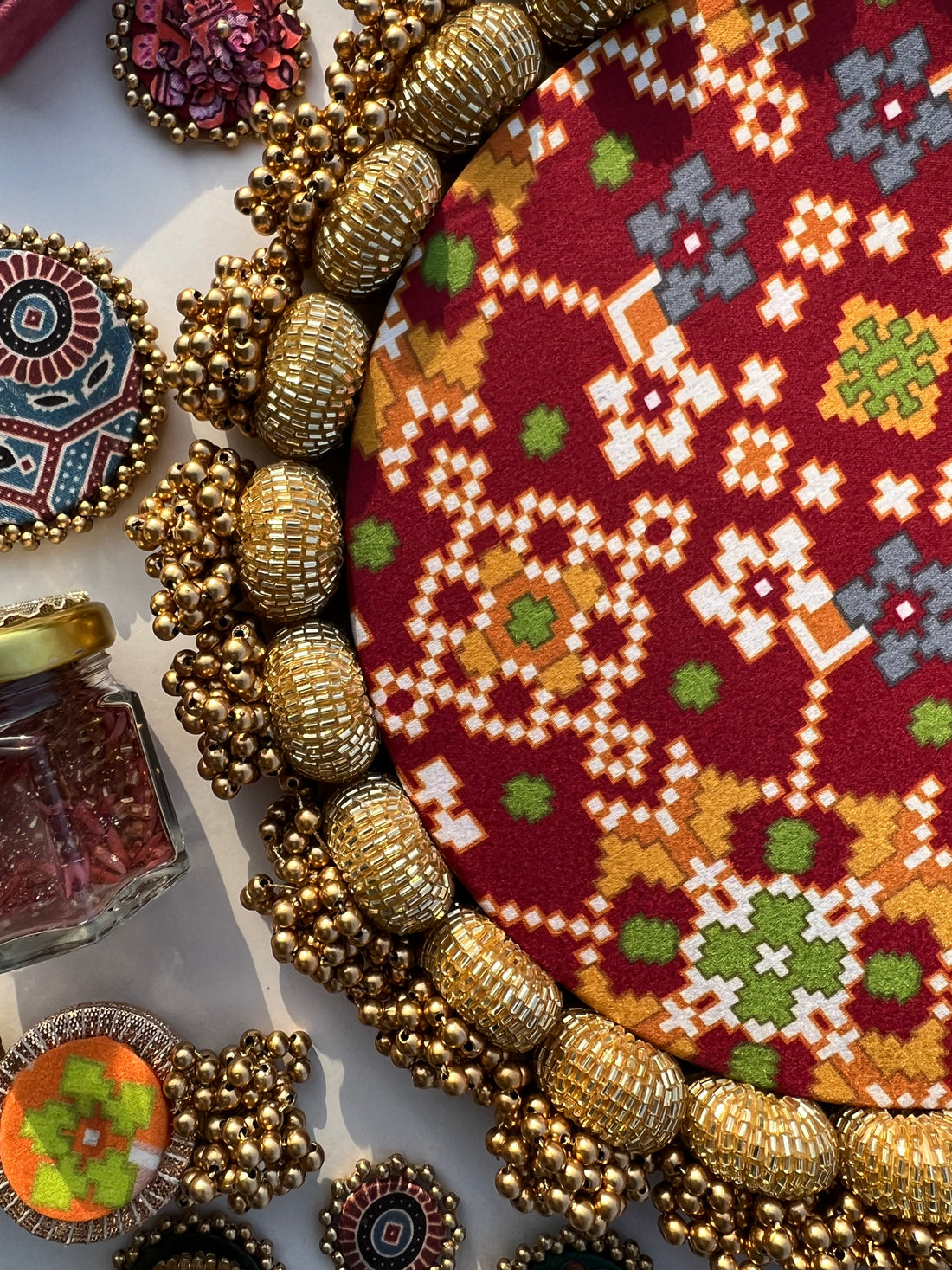 Aakriti Mini Rangoli & Festive Platter