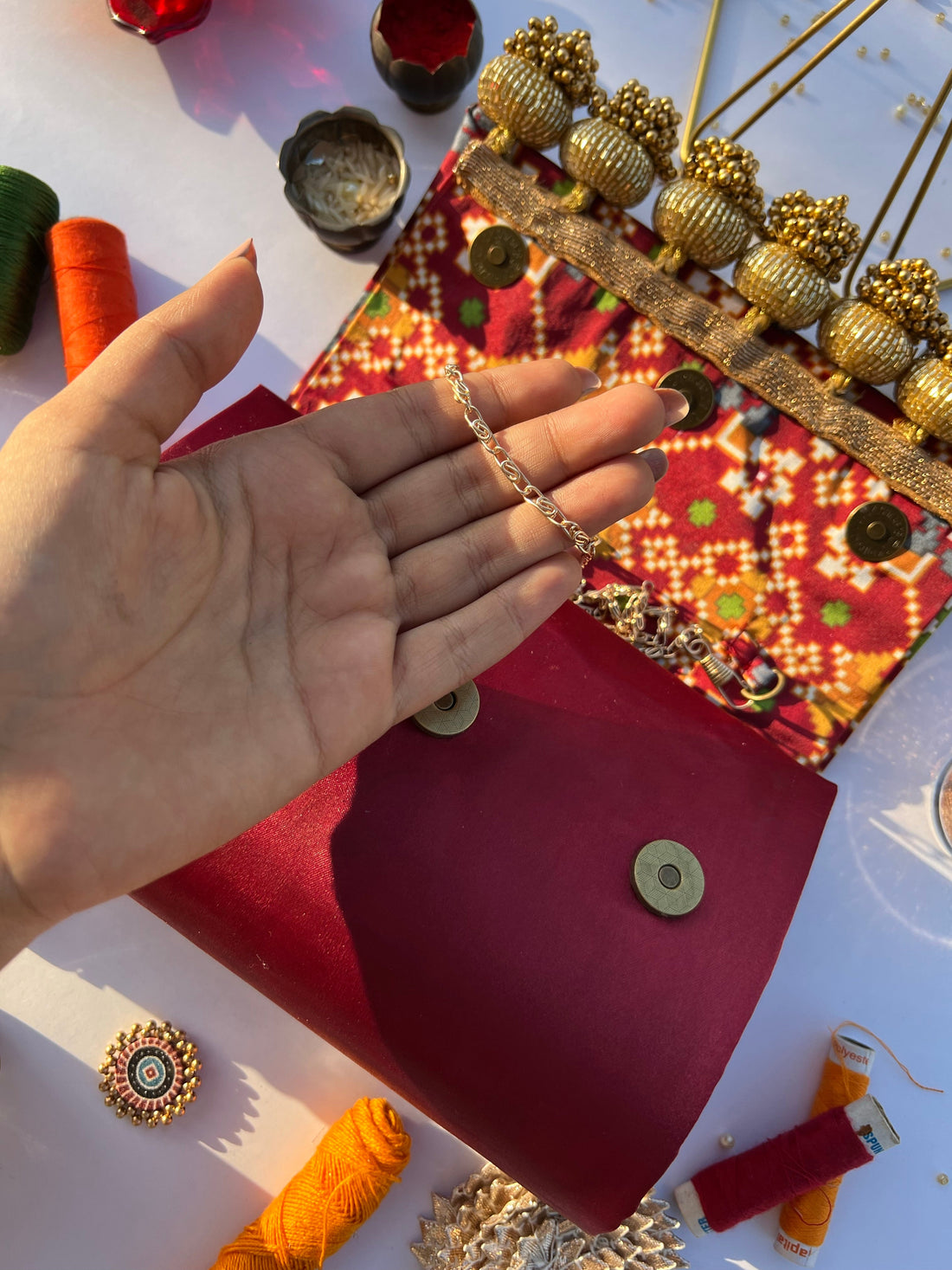 Manik Laal Navratna Patola Clutch
